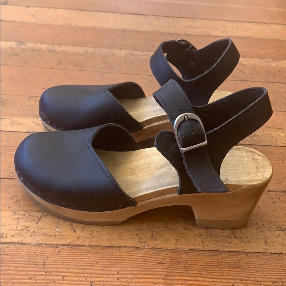 Sven Mary Jane clogs